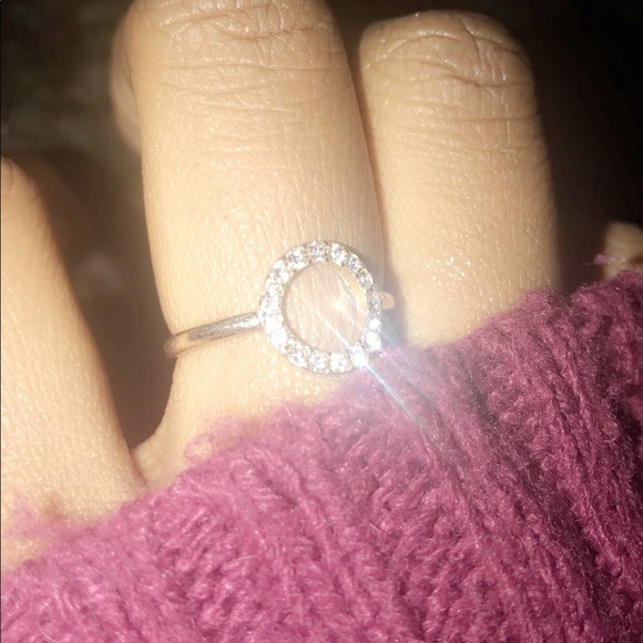 Diamond ring - Picture 3 of 3